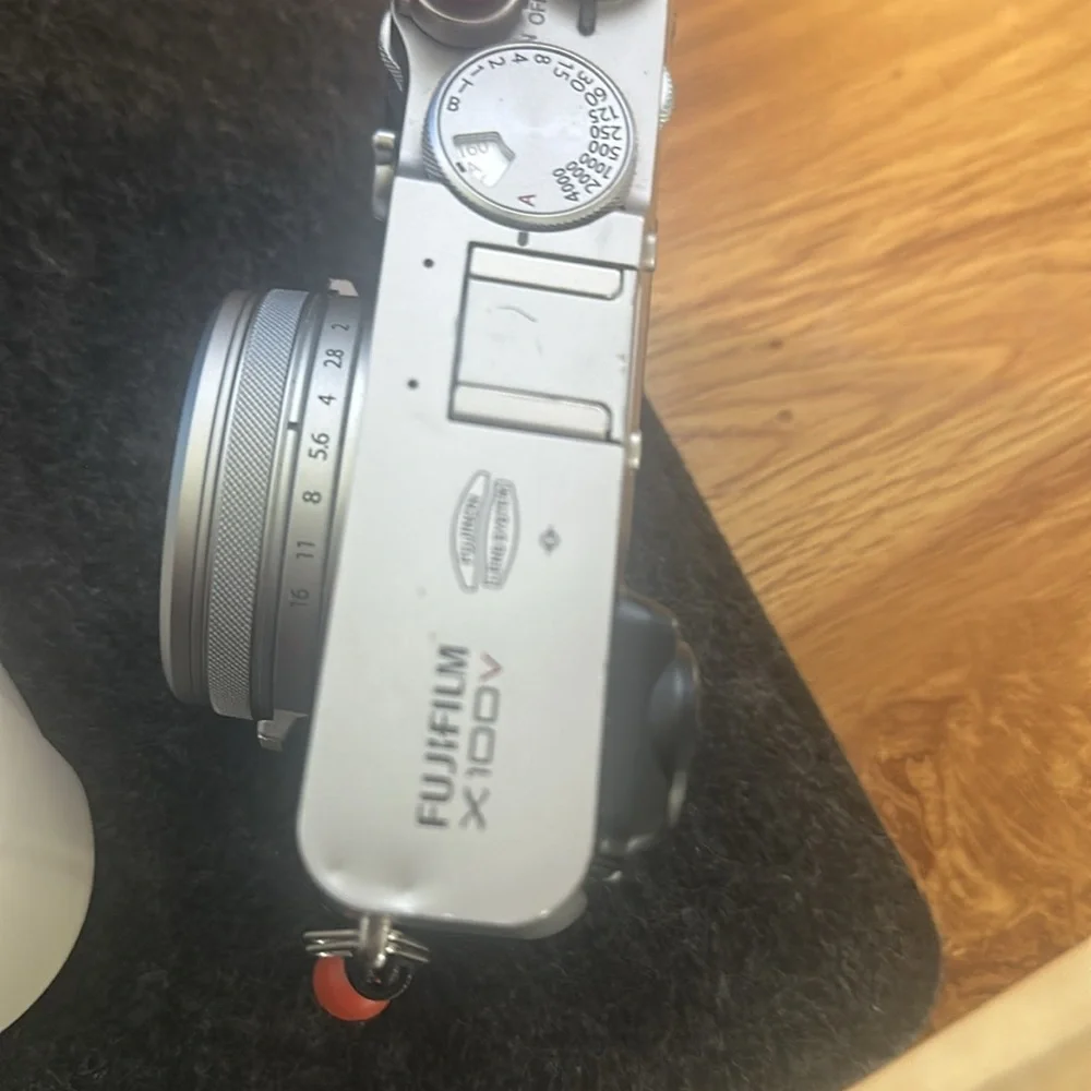 Fujifilm x100v